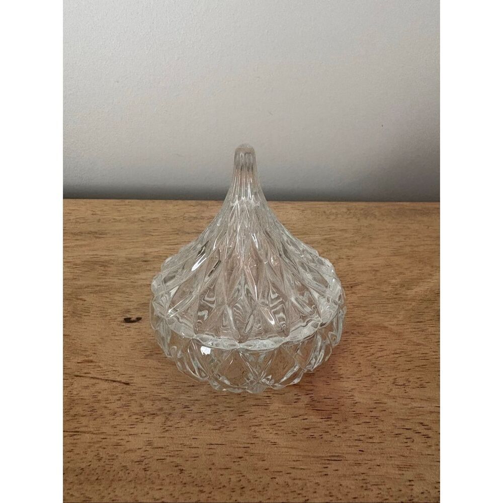 Godinger Crystal Famous Hershey Kiss Crystal Candy / Trinket Dish